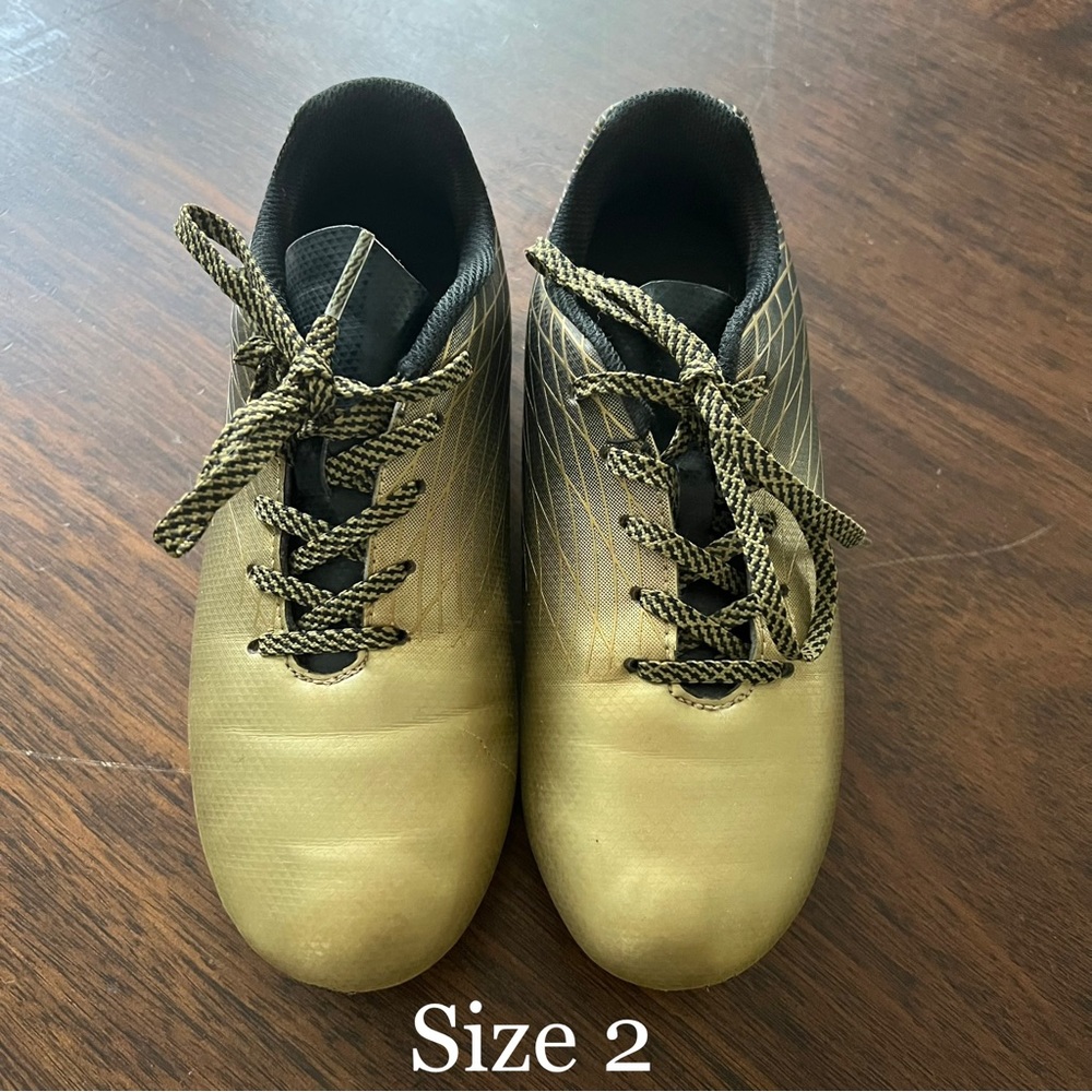 Boys size 2 shoe lot - Picture 2 of 7